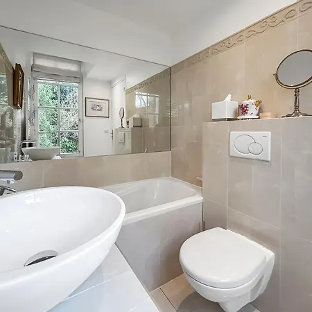 L'orangerie White Palacio 3* ורסאי