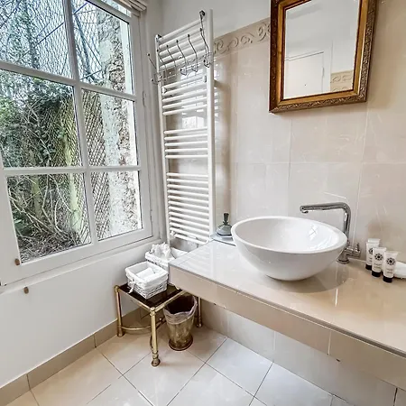 L'orangerie White Palacio בית הארחה