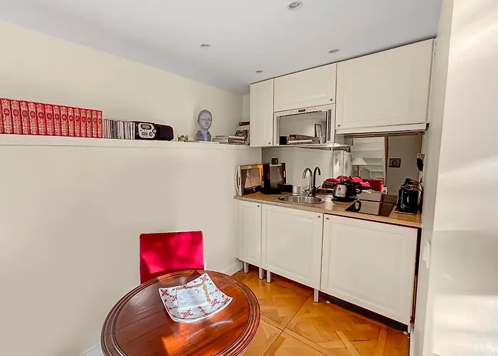 L'orangerie White Palacio Casa de hóspedes Versalhes